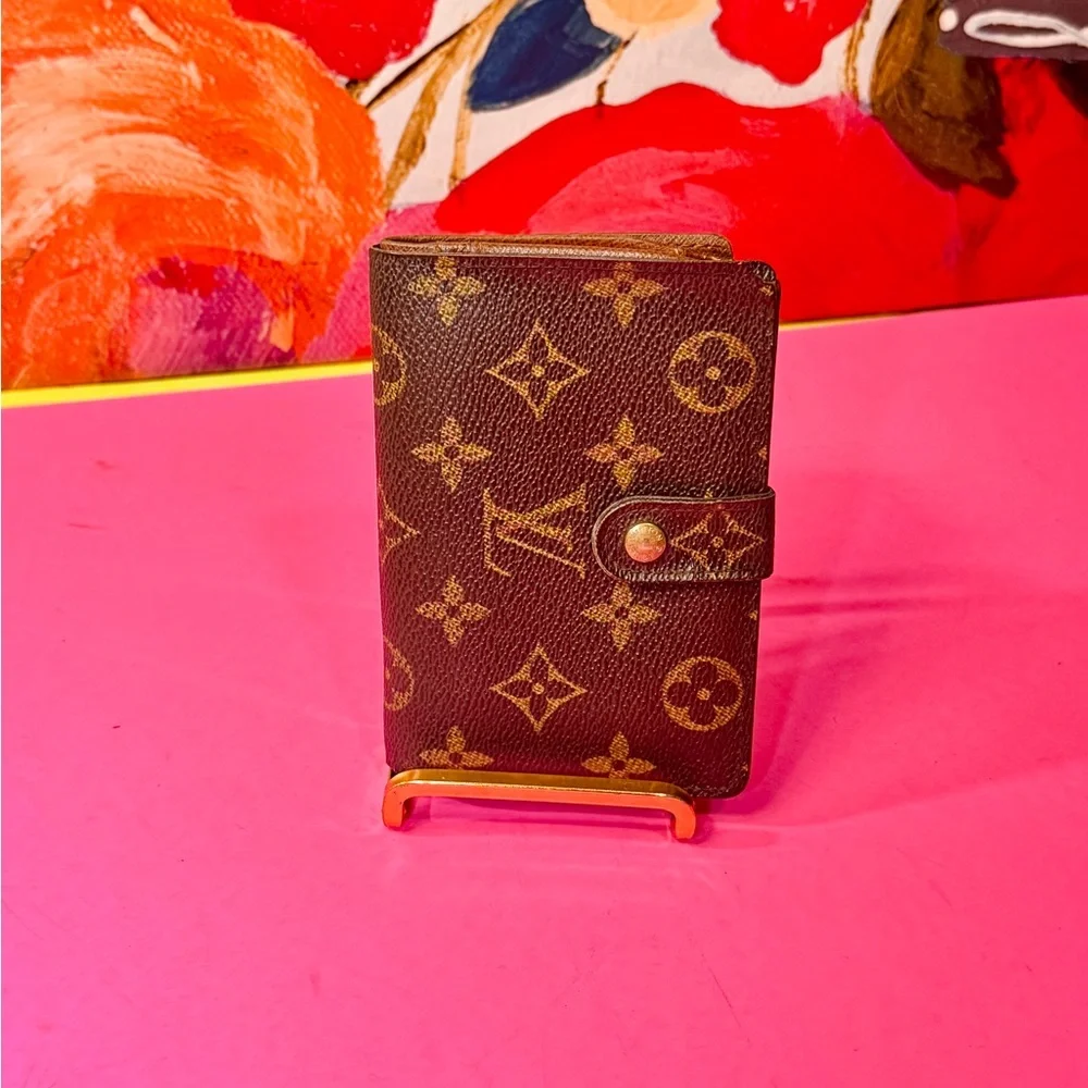 Louis Vuitton Monogram the Kisslock bifold wallet - Picture 1 of 14